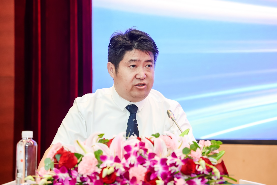 组图：2025中小企业高质量发展论坛在京举行 中企云全球供应链集采服务平台启动