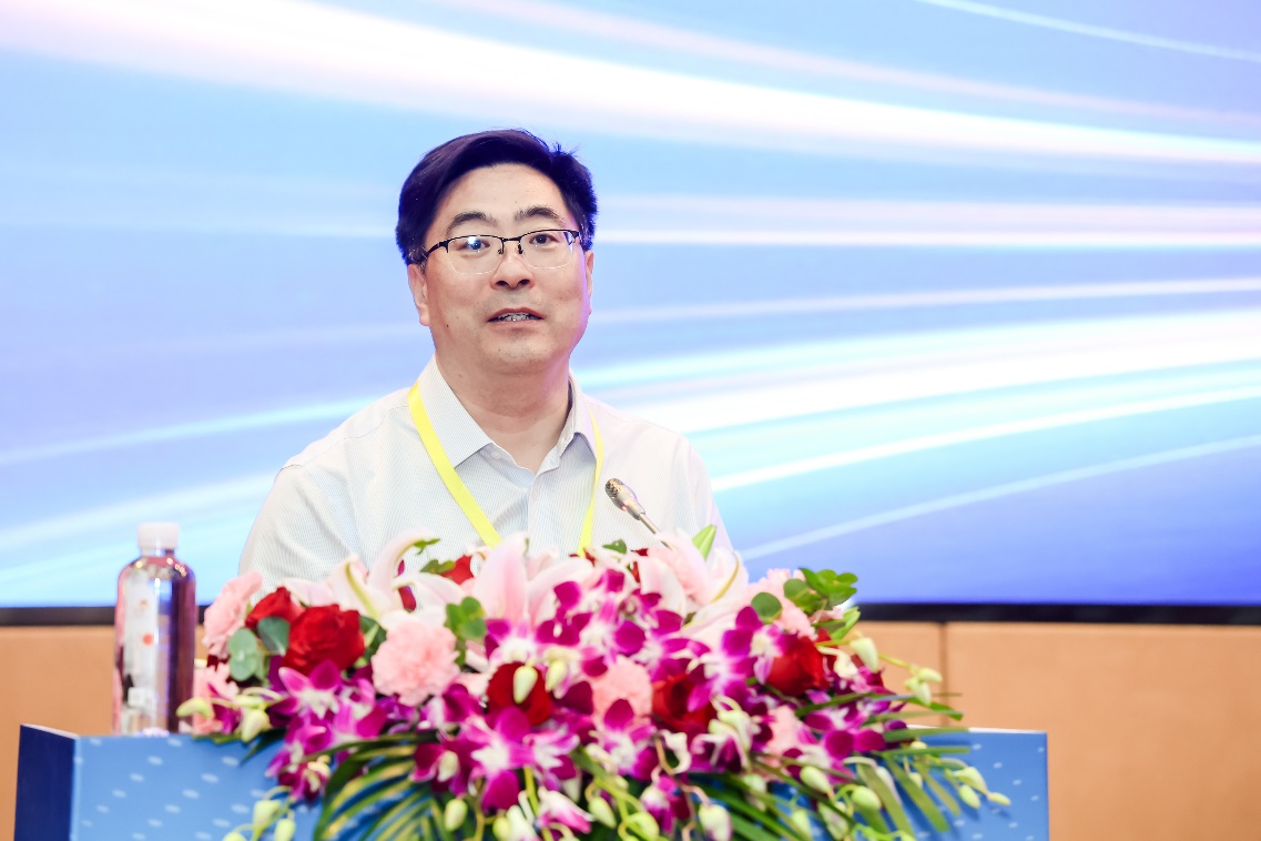 组图：2025中小企业高质量发展论坛在京举行 中企云全球供应链集采服务平台启动