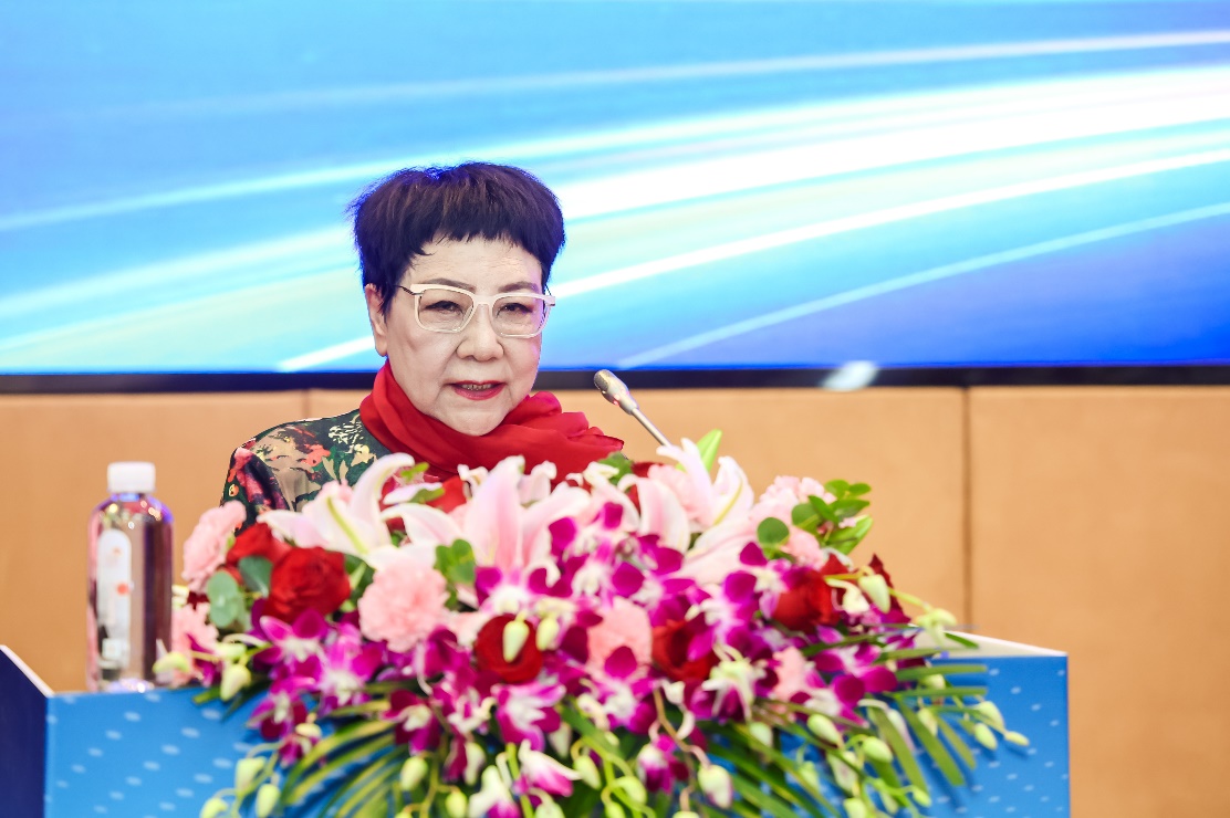 组图：2025中小企业高质量发展论坛在京举行 中企云全球供应链集采服务平台启动