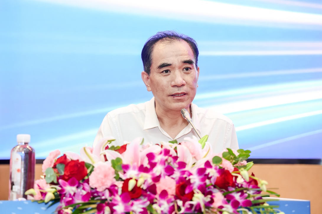 组图：2025中小企业高质量发展论坛在京举行 中企云全球供应链集采服务平台启动