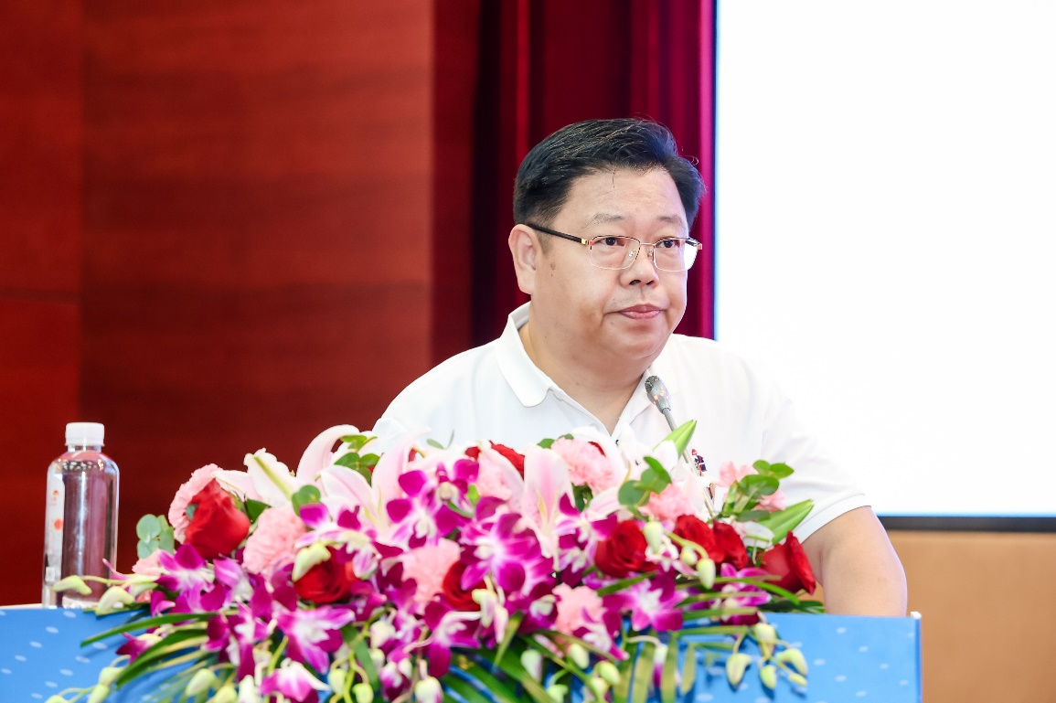 组图：2025中小企业高质量发展论坛在京举行 中企云全球供应链集采服务平台启动