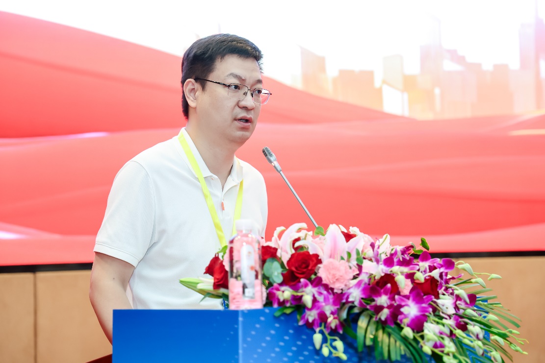 组图：2025中小企业高质量发展论坛在京举行 中企云全球供应链集采服务平台启动