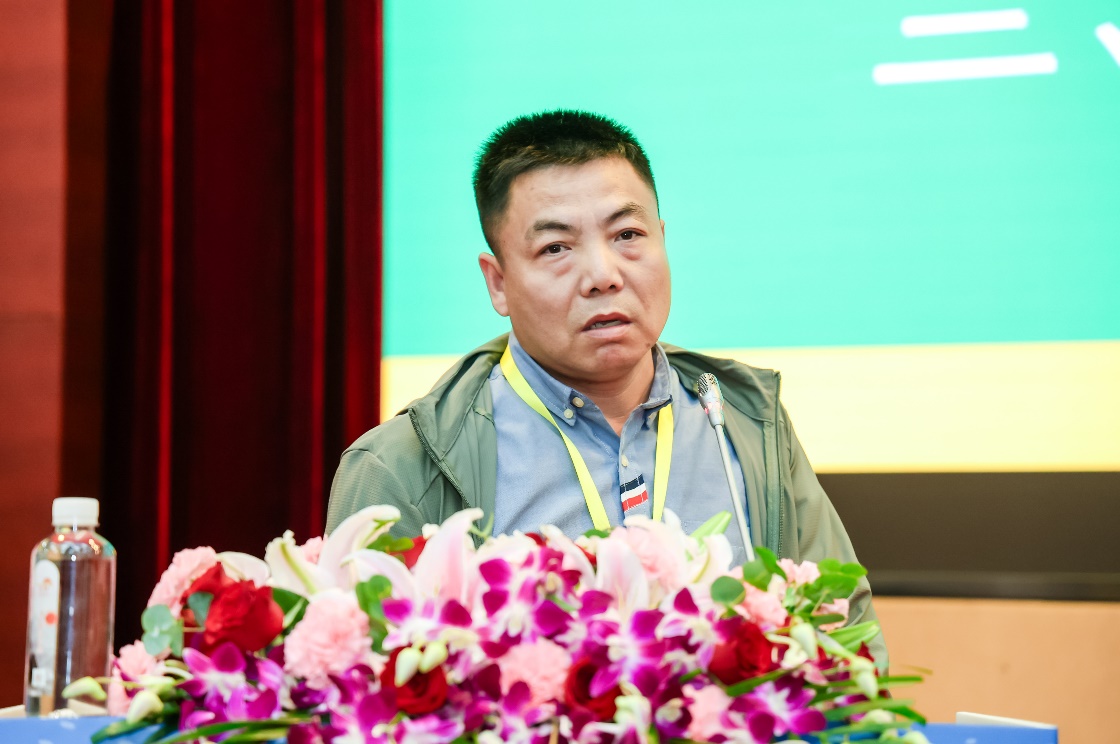 组图：2025中小企业高质量发展论坛在京举行 中企云全球供应链集采服务平台启动